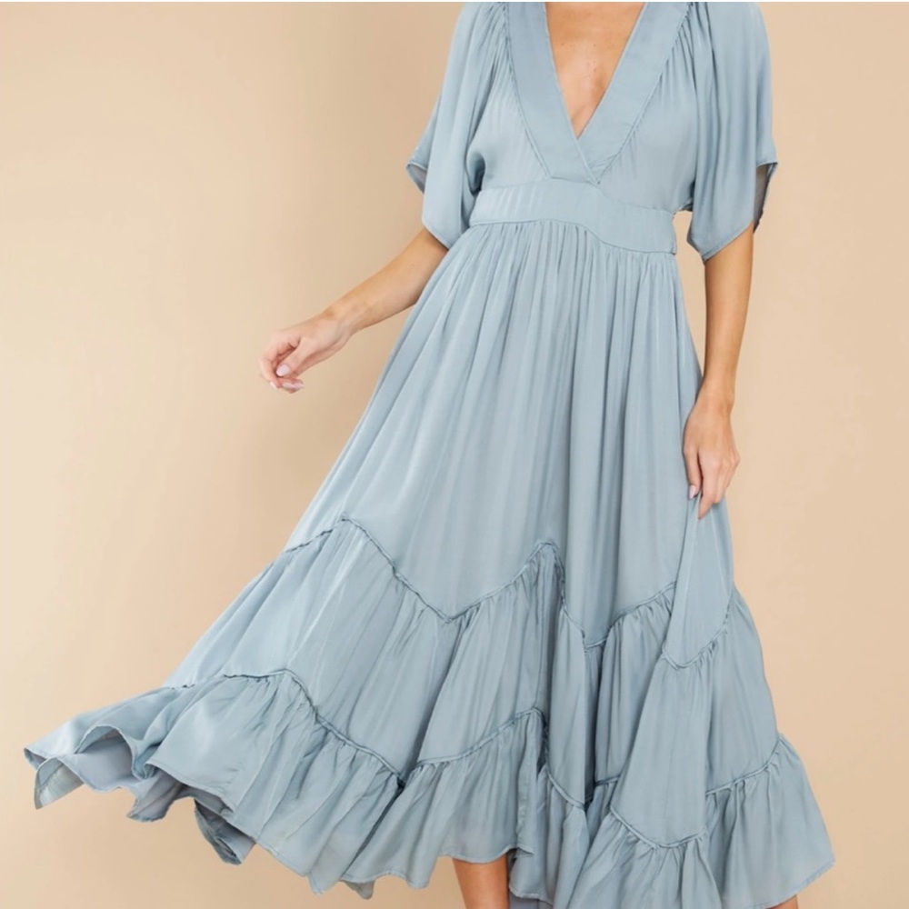 Storia Dusty Blue Midi Dress